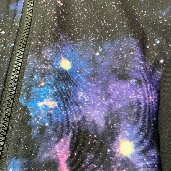 Her Universe Womans Zip Sweatshirt  Medium Black Space  Print Pockets Activewear - Picture 10 of 10
